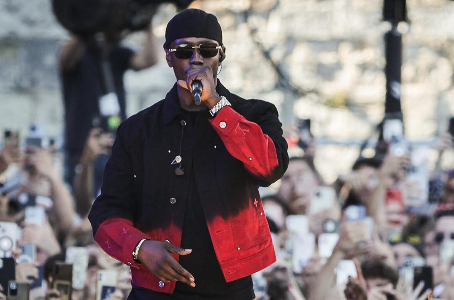 Werenoi, France’s Top-Selling Rapper, Dies at 31 – News Central TV