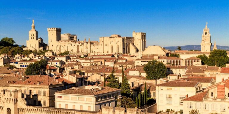 From Gothic Grandeur to Bohemian Hideaways: The True Spirit of Avignon, France – MSN