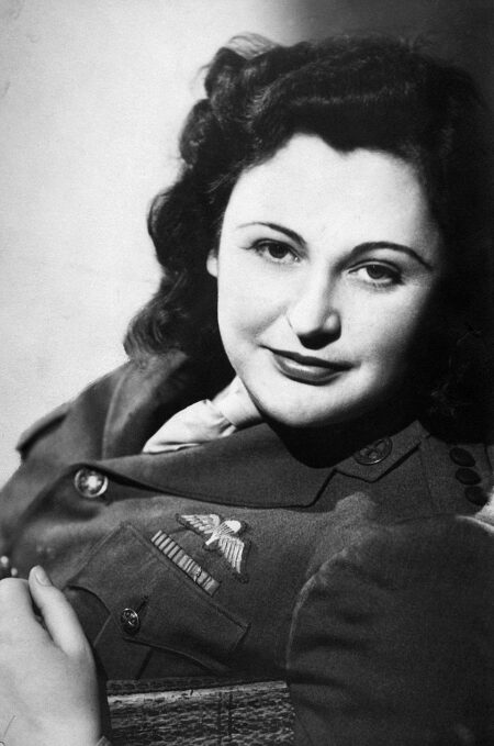 Meet Nancy Wake: Socialite, Spy, and The Most Decorated Heroine of WWII – CrimeReads