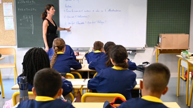 Teachers in France threaten strikes until March over budget cuts – The Local France