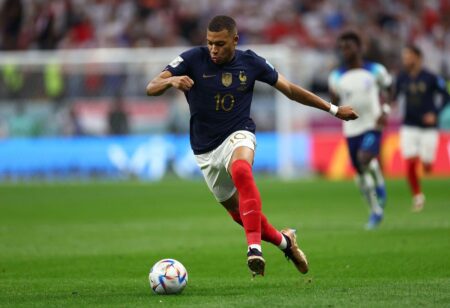 Kylian Mbappe hints at France frustration over Didier Deschamps call – Yahoo Sports