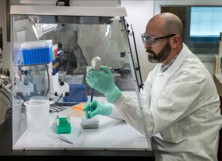 As US slashes at research, French university opens arms to scientists seeking refuge – Courthouse News Service