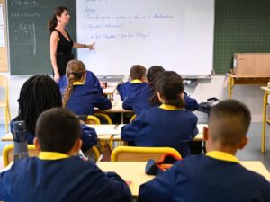 Public education crisis in France: Why are teachers increasingly quitting their jobs? – Firstpost