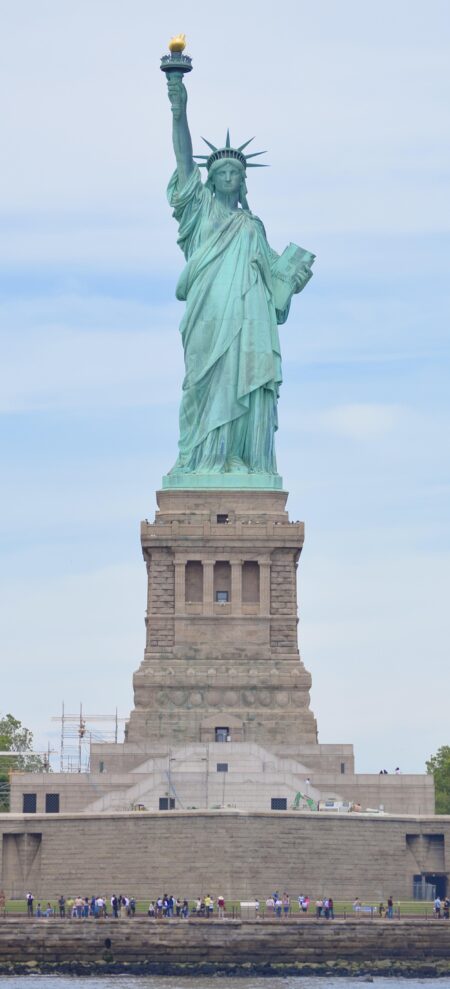 Does the U.S. deserve the Statue of Liberty? Not anymore, one French politician says – NPR