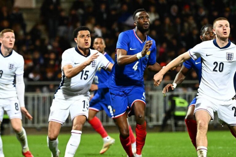 Strasbourg talks with CJ Egan-Riley intensify – Get French Football News