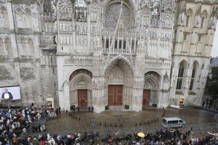 Medieval Rouen cathedral in France caught fire – Al Jazeera