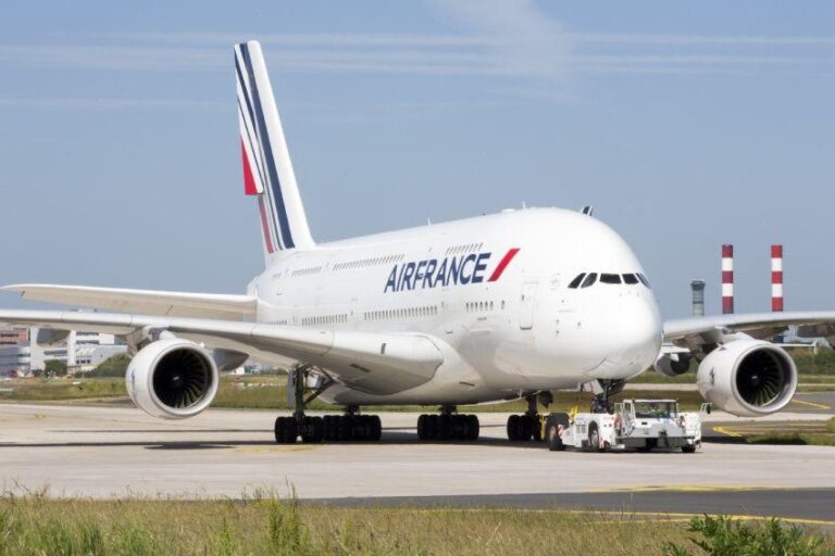 France Introduces Airline Tax on First and Business-Class Tickets – Travel Radar