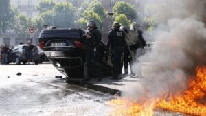 French taxi driver protests to continue for rest of week – The Connexion