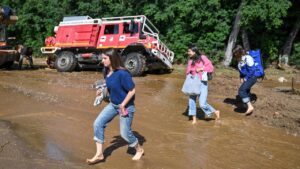 ‘Violent, vicious’ thunderstorms sweep southeastern France, three dead – France 24