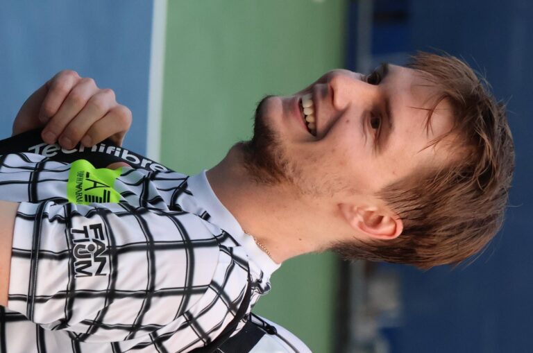 WATCH: Alexander Bublik gives racquet to ball kid during must-win game in Montpellier title defense – Tennis.com