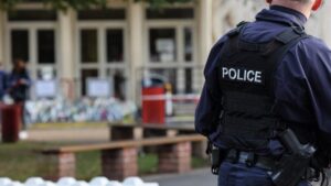 French PM calls for tighter security in schools after deadly knife attack – RFI