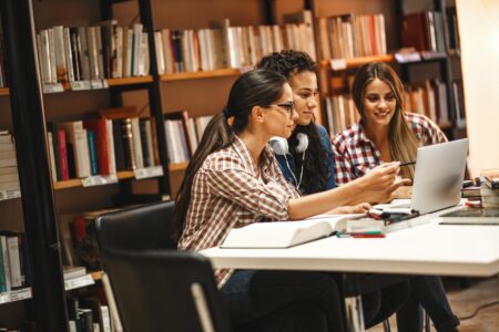 “Migrants in Higher education”, the network of French institutions – Campus France