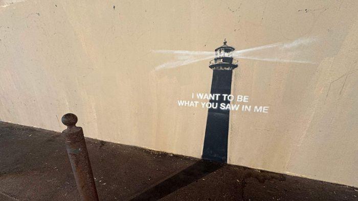 New Banksy mural appears in Marseille, depicting a lighthouse – Le Monde.fr