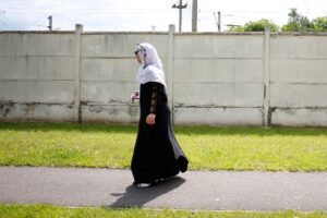 Abaya ban debate masks major issues in France’s education system, say unions – Anadolu Ajansı