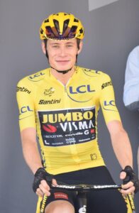 Who is the favourite for the Tour de France – Jonas Vingegaard or Tadej Pogacar? – Flashscore.com