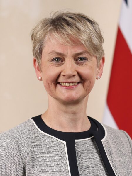 Yvette Cooper hails new French tactics to reduce Channel crossings – The Guardian