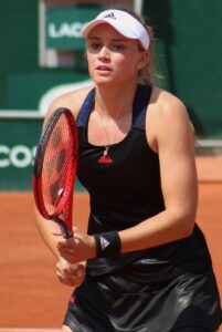 Strasbourg | Rybakina to meet Samsonova in WTA 500 final in France – Tennis Threads Magazine