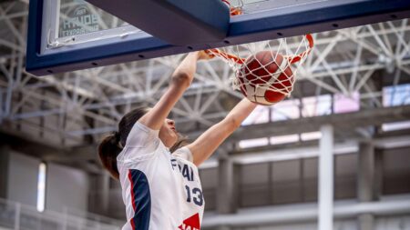 Dunking sensation Tournebize leaves her mark as France claim bronze – fiba.basketball