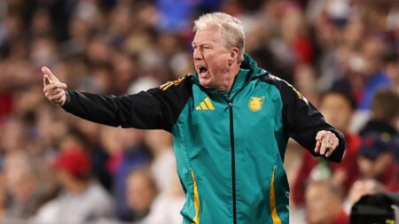 As two English coaches meet in France – should more go abroad? – BBC