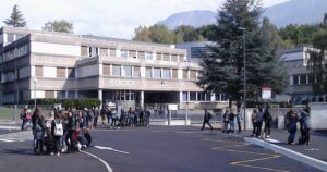 France: education is no longer a priority for the government – Education International