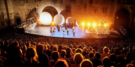 REVIEW: The Festival d’Avignon Presents DELIRIOUS NIGHT By Mette Ingvartsen – BroadwayWorld.com