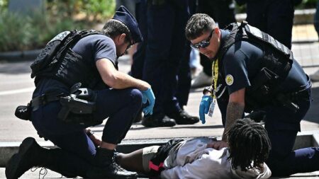 Tour de France chaos as police arrest knife-wielding man during cycling showpiece – mirror.co.uk