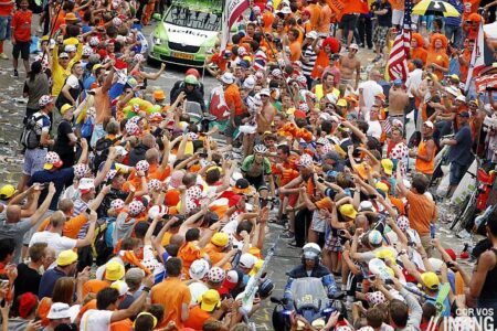 This is pro cycling’s weirdest tradition – and we love it – BikeRadar