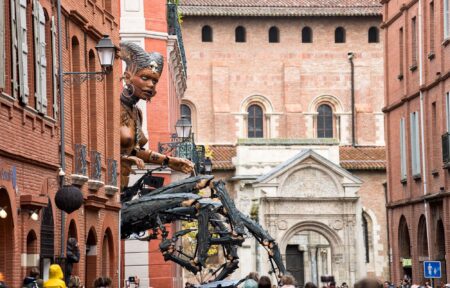 Giant Mythological Puppets Stage a Show in Toulouse – The Atlantic