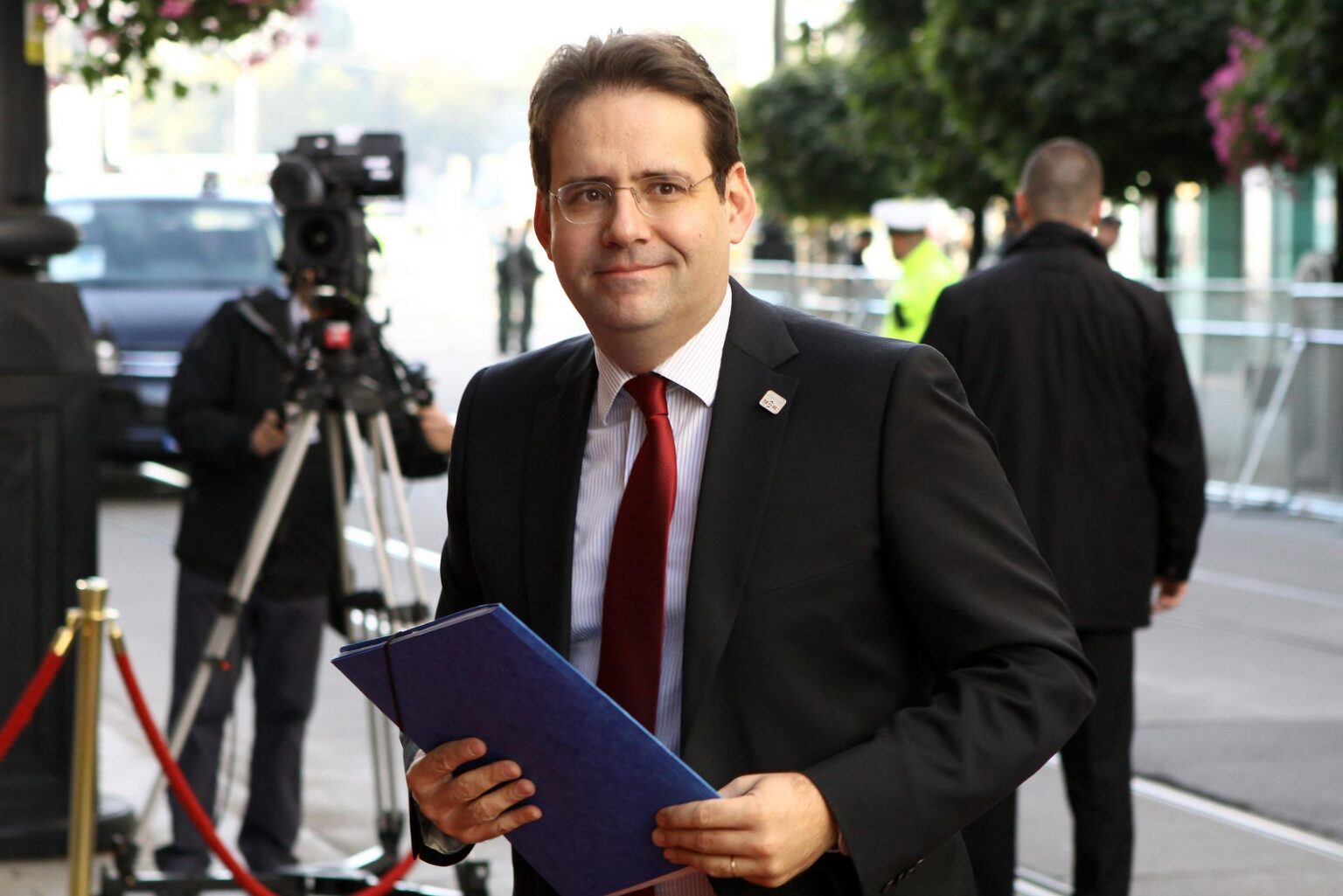 Stop playing nice with Trump on trade, France tells Brussels – politico.eu