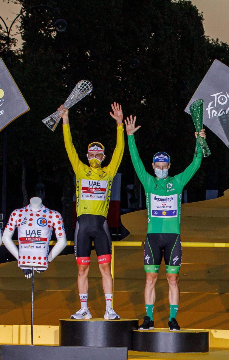 Imperious Tadej Pogacar retakes Tour de France lead in dramatic mountain win – Flashscore.com