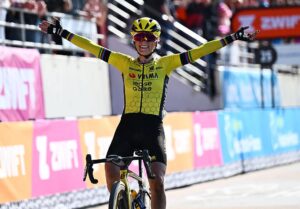 Paris-Roubaix Femmes: Massive solo attack lands Pauline Ferrand-Prévot stunning victory in debut at home race – Cyclingnews