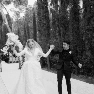 Joe Jonas and Sophie Turner Celebrate Second Wedding in France – Entertainment Tonight