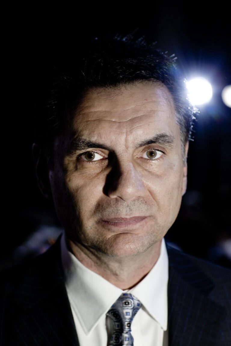 Former mafia godfather shot dead on French highway 10 years after his brother mysteriously vanished – CBS News