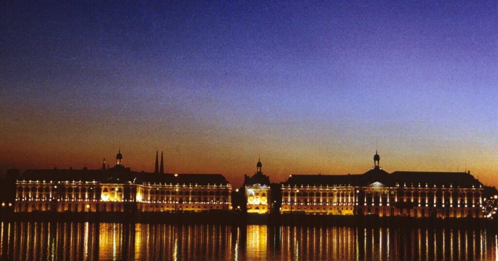 Why is Bordeaux also known as the ‘port of the moon’? – The Connexion