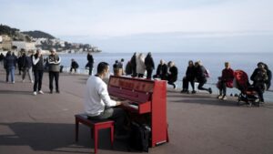 French City Wants to Ban Cruises and Their ‘Low-Cost Clientele’ – Fodors Travel Guide