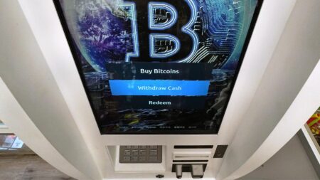 How France’s far right is betting on cryptocurrencies – Le Monde.fr