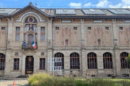 “National treasures” worth $11 million stolen from museum in France in the middle of the night – CBS News