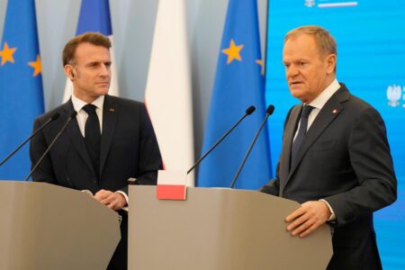 France, Poland seal alliance with a strategic treaty – Le Monde.fr