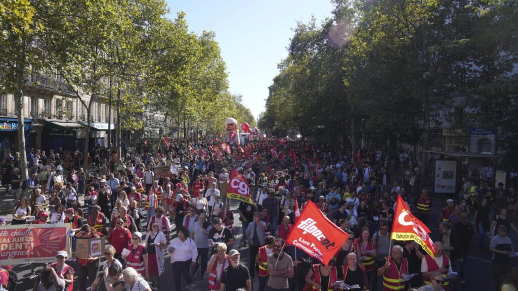 French protests, floods and a felled tree: photos of the day – Wednesday – The Guardian