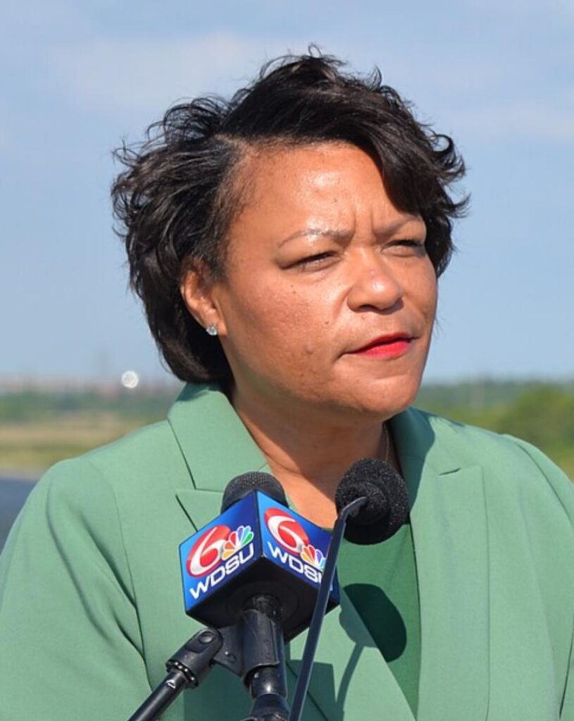 New Orleans Mayor Cantrell to travel to France for UN rising oceans summit – NOLA.com