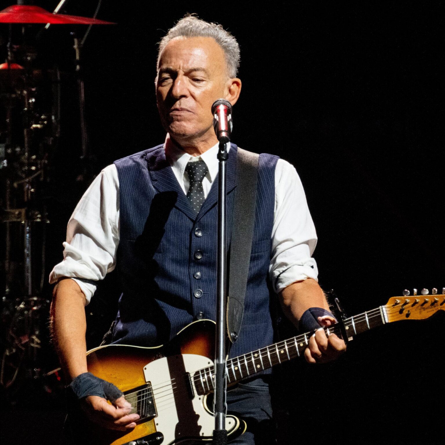 Like in UK, Springsteen gets cheers in France for comments about Trump – Asbury Park Press