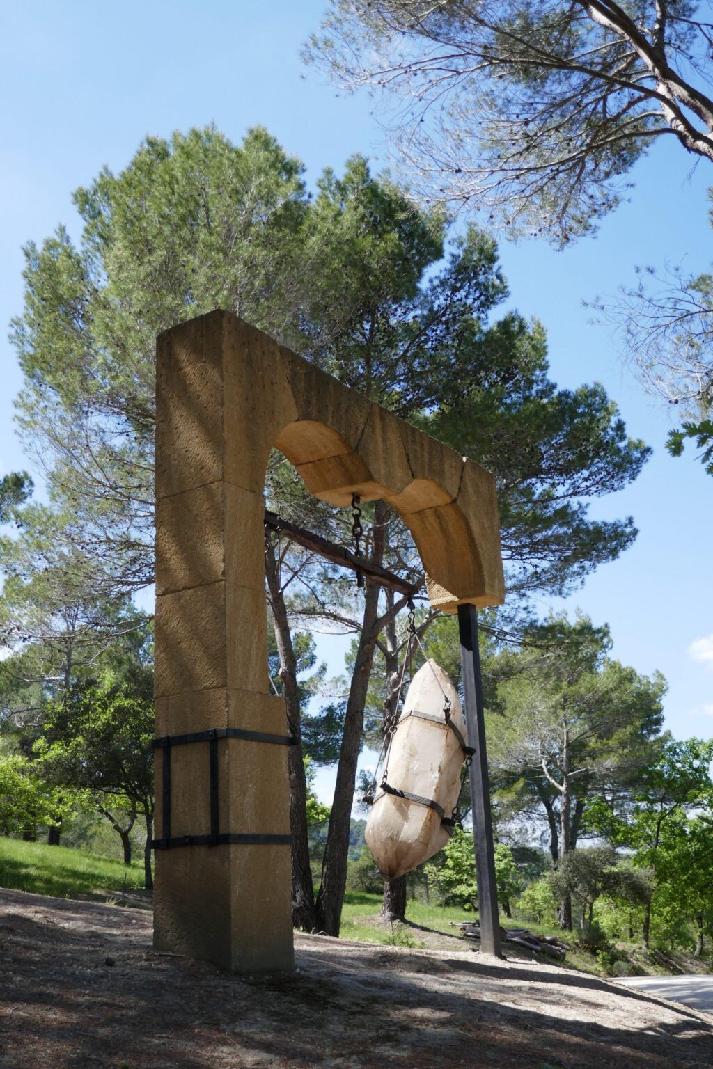 Tunga at Château La Coste, Aix en Provence, France – Lisson Gallery