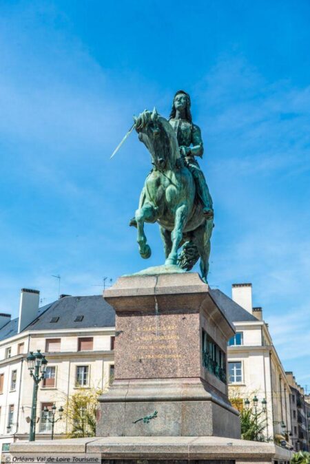Orléans, France Sends Jeanne d’Arc to Join New Orleans’ Joan of Arc Parade – OffBeat Magazine