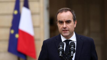 Why Macron thinks Lecornu can save France from the abyss – politico.eu