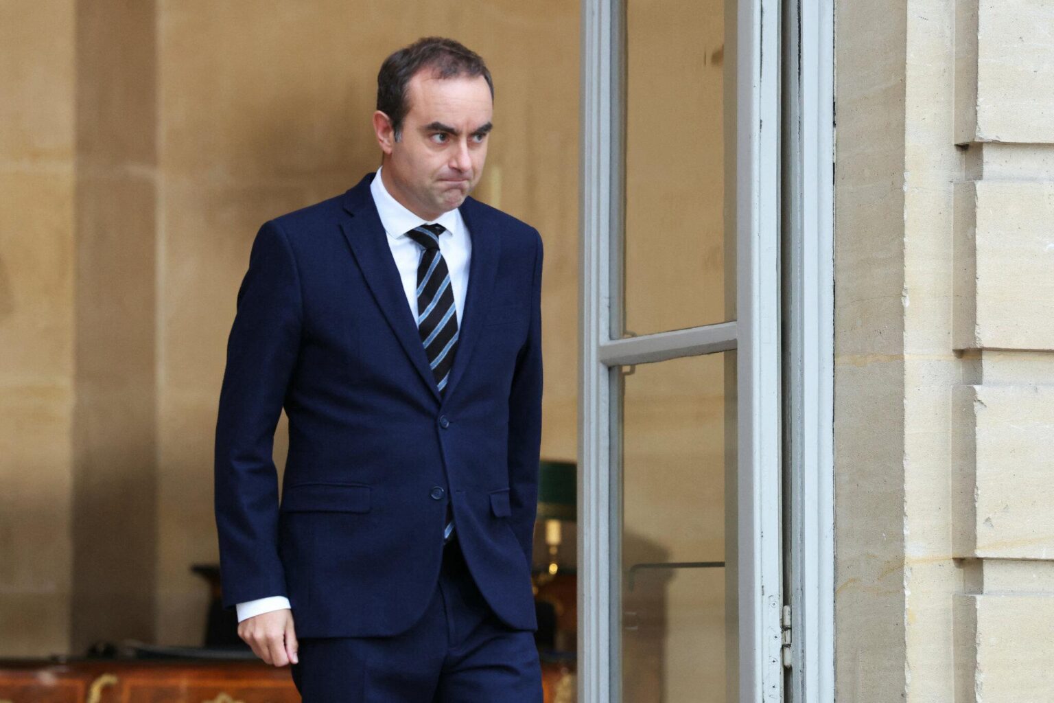 French PM resigns less than 24 hours after forming cabinet – Sky News