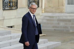 Newly named French defense minister quits after backlash to appointment – Le Monde.fr
