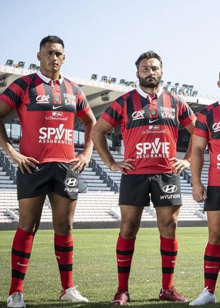 Toulon run 72 points past Saracens in chaotic 16-try Champions Cup tie – The Guardian