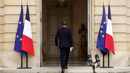 Macron’s latest PM is out: France’s return to political turmoil – theins.ru