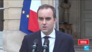 France’s premier quits hours after naming government, plunging the country into more political chaos – AP News