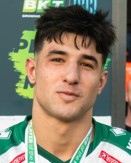 Tommaso Menoncello: Benetton deny centre close to Toulon deal – BBC